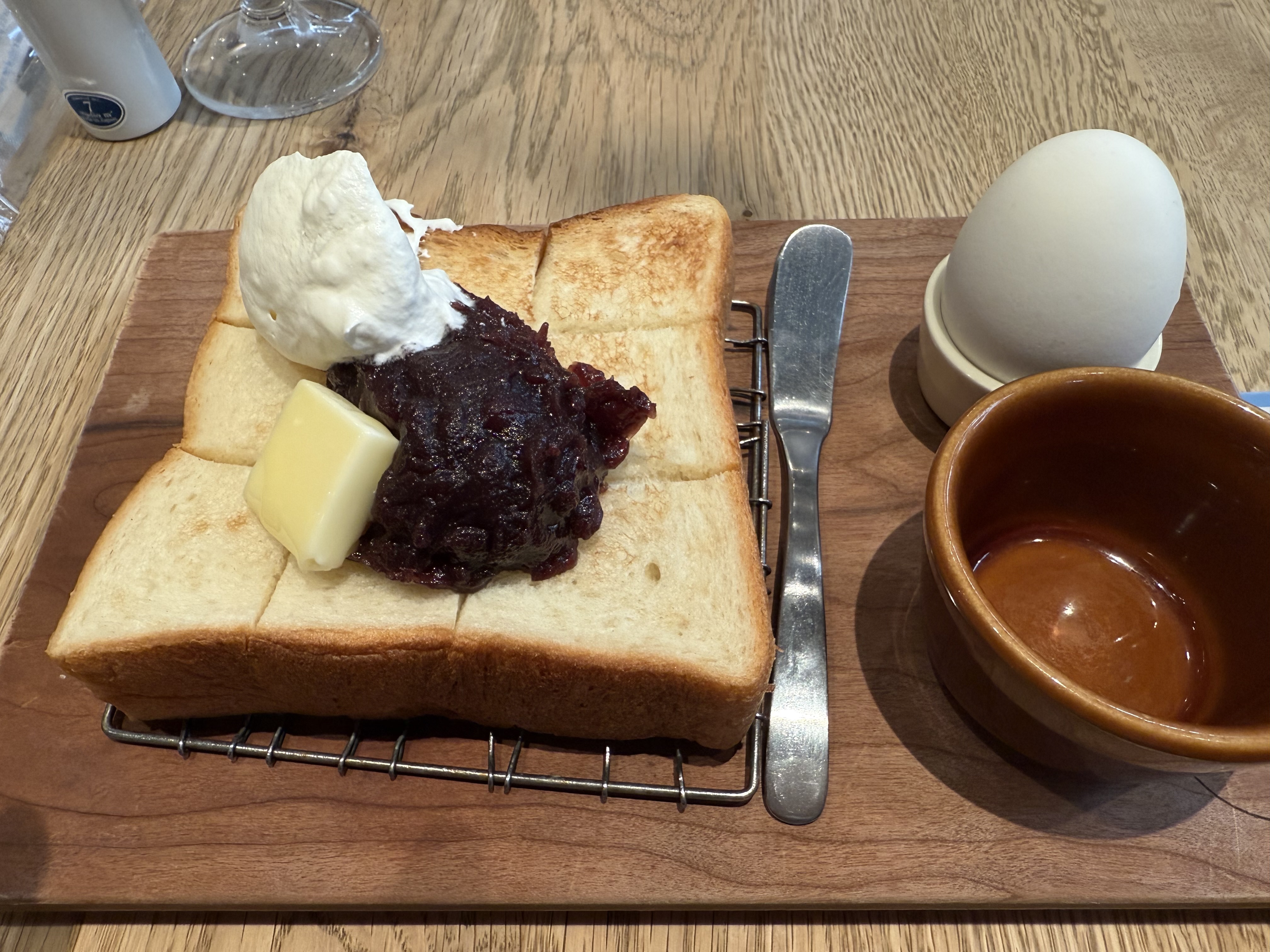 つばめパン&Milkの小倉トースト